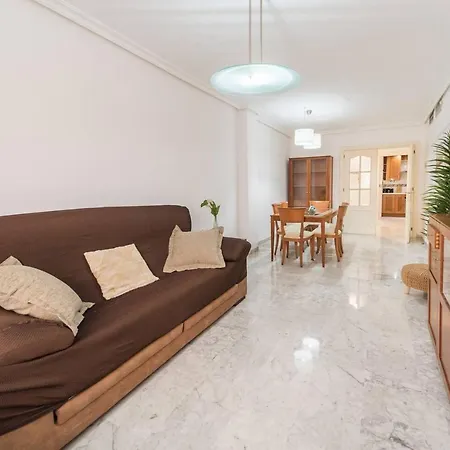 Expoholidays - Plaza Santa Rita Apartment